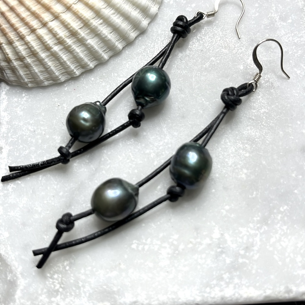 Tahitian Pearl Earrings OOOK